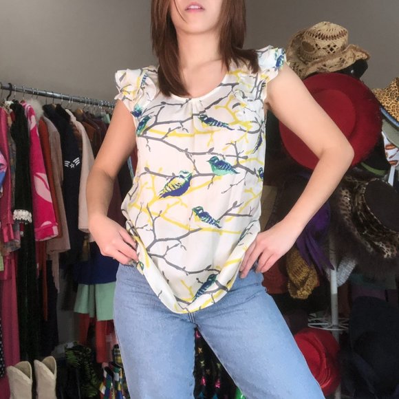 HUM WITH THE HUMMING BIRDS RUFFLED SLEEVES TOP - Picture 1 of 4
